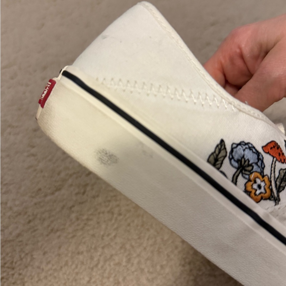 Vans Off-White Canvas Sneaker - Picture 4 of 5